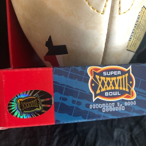 NFL 2004 Super Bowl XXXVIII Limited Edition 10,000 licensed Football Patriots - Picture 3 of 15